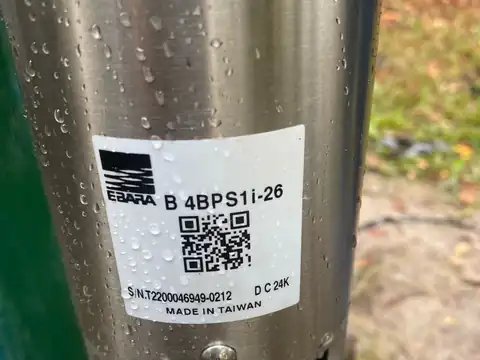 Bomba para poço artesiano Ebara 4BPS de 4 polegadas instalada pela ComalP em Porangaba (SP)